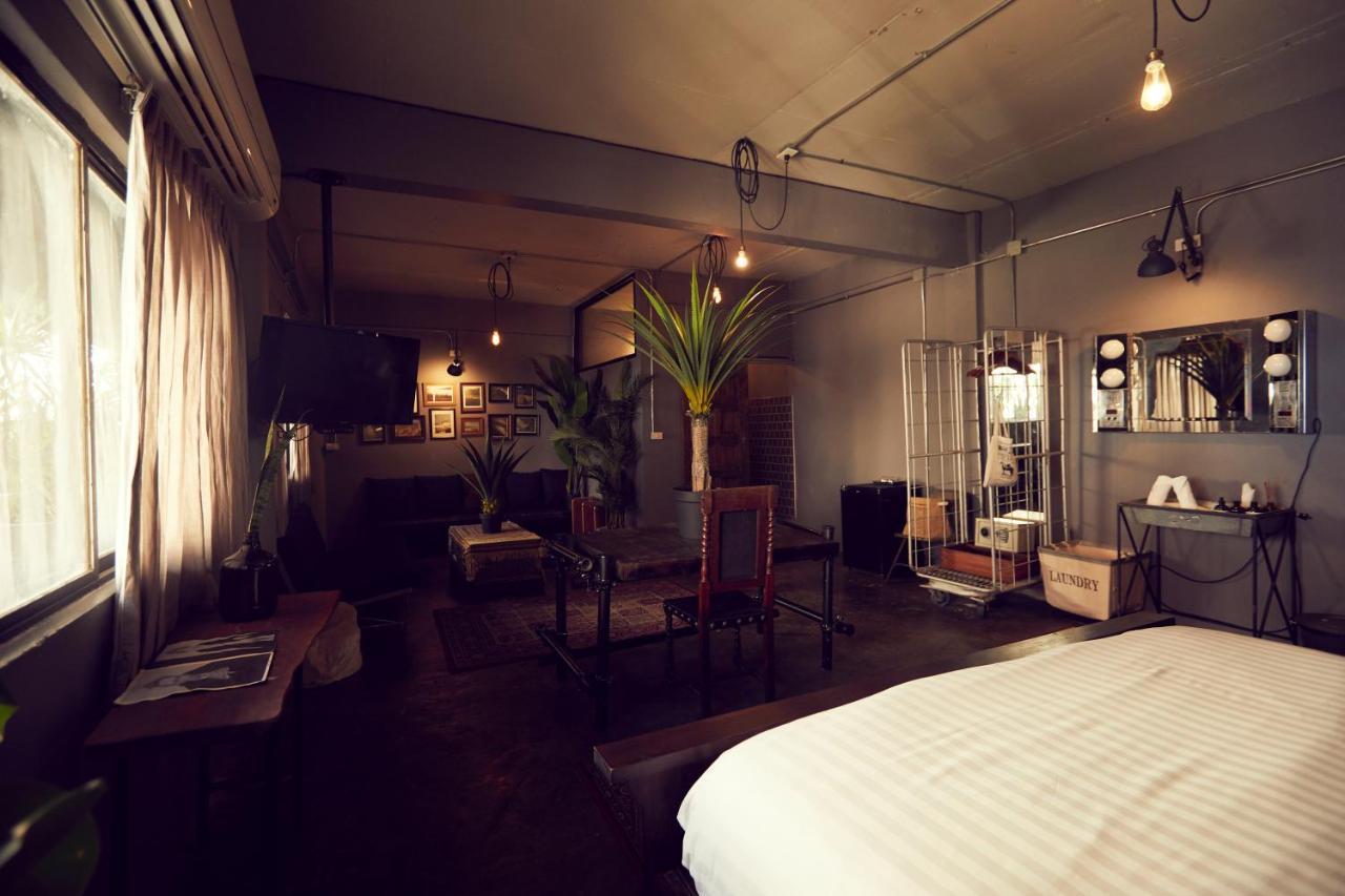 The Mustang Nero Hotel Bangkok Esterno foto